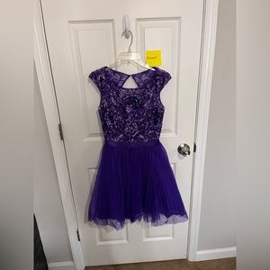 No longer need. Size 6 and is true to size.